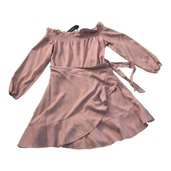 Express dress - Picture 2 of 7